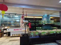 -鹏城人家海鲜酒家·23年老字号(较场尾店)