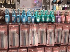 -名创优品(海珠乐峰广场店)