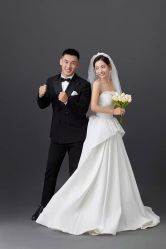 -雪中彩影婚纱摄影·微光艺术中心