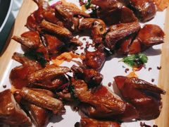 脆皮乳鸽-大蓉和(一品天下店)