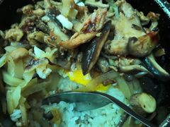 香菇肉丝石锅-朝汉美食村(滏东总店)
