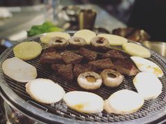 口蘑-本炙炭烤·蒲烧活鳗料理店(金沙洲店)
