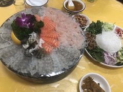 -官塘陈记鱼生·潮汕砂锅粥·牛肉火锅(潮枫路总店)