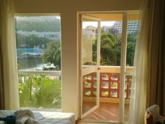 -三亚亚龙湾凯莱仙人掌度假酒店