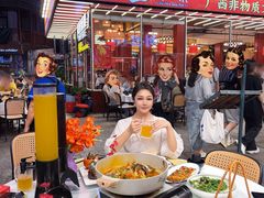 -刘姐啤酒鱼民族演艺餐厅(西街总店)