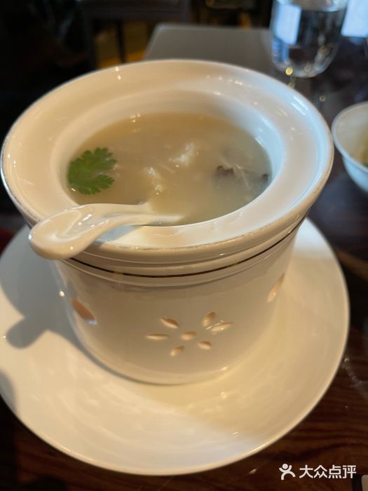 名佳荟鱼茸海鲜羹图片
