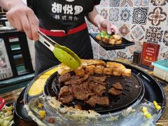 -胡悦里韩式烤肉(芝罘万达广场店)