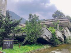-四川汶川特大地震漩口中学遗址