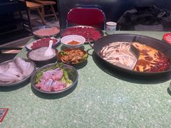 -憨铁匠老火锅(龙岗万科里店)