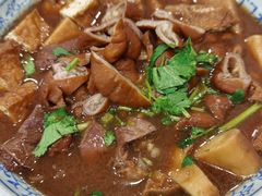 卤煮火烧-门框胡同百年卤煮(新街口店)