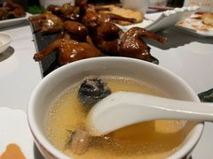 无花果竹笙炖乌鸡（小鼎）-大鸽饭(岗顶店)