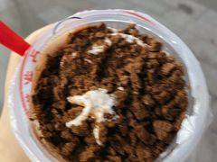 酷脆阿华田圣代-蜜雪冰城(万达广场外B号门门口外集装箱店)