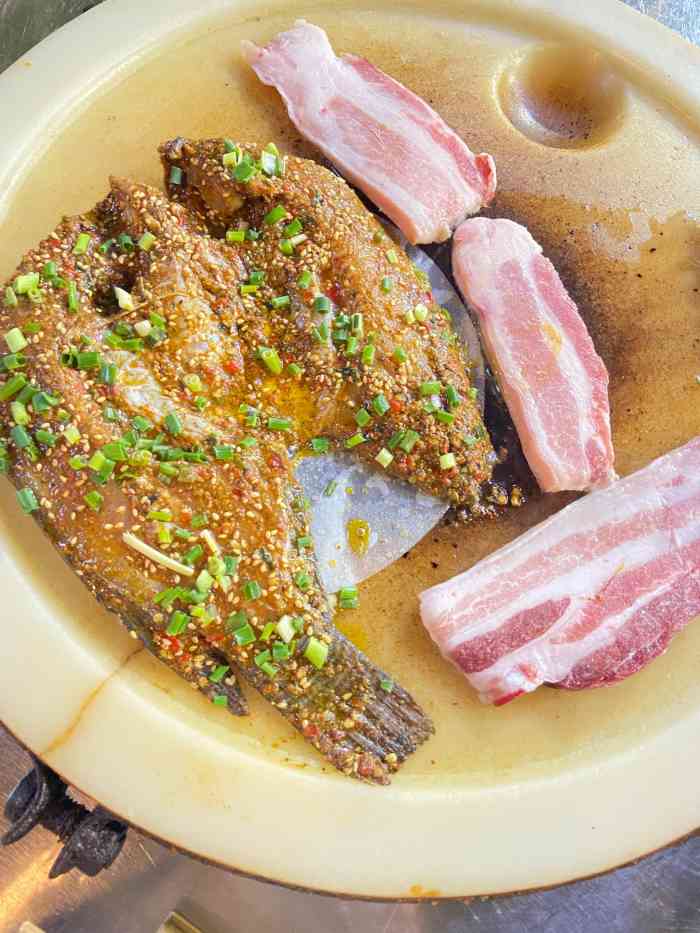 云南石板烧(爱琴海店)-"新开的店,抱着试试的态度,结果还不错.因.