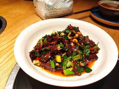 大蒜叶炒腊肉-吃饭皇帝大(解放西路店)