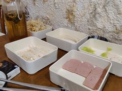 -猫爷的腔调·黔小馆(交大医学住宅区店)