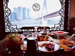 -小天鹅火锅·一线江景洪鼎旗舰店(洪崖洞店)