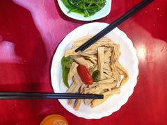 -金杨拉面王小吃面馆·牛三宝面·红烧牛肉粉