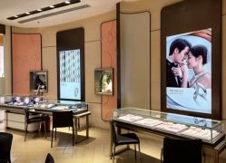 -周生生Chow Sang Sang(新世界店)