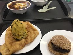 -聚德华天护国寺小吃(甜水园店)