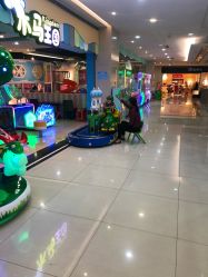 -木马王国淘气堡儿童乐园