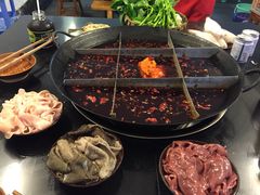 岗上渣渣老火锅(体育馆中门店)-岗上渣渣老火锅(两路口店)