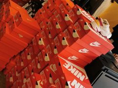 -NIKE上海青浦优选体验店