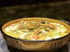 海鲜面疙瘩-三林本帮馆(中林街店)
