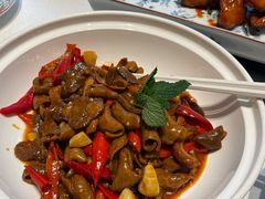 -千百味红餐厅·非遗江西菜(绿地双子塔总店)