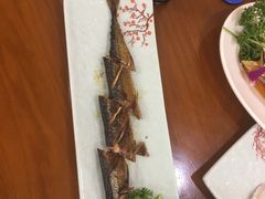 -青瓦餐厅·生鱼片·韩园烤肉(西塔店)