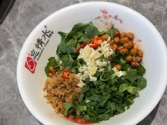 -忘情水鱼头·鲜鱼火锅(滨江中路店)