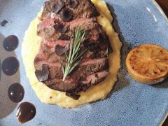 -JINNS锦时 steak&pizza(浸信会礼拜堂旧址店)