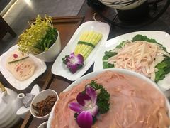 -小天鹅火锅·一线江景洪鼎旗舰店(洪崖洞店)