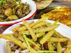 -郑记•不夜城烧烤•龙虾•虾蟹(黄鹤楼店)