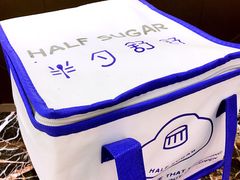 -半勺舒舒生日蛋糕店