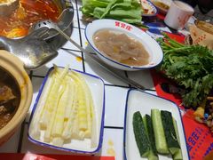 -贤合庄卤味火锅(勒泰中心店)