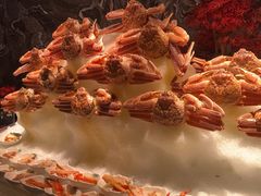 -雍容荟帝王蟹活龙虾展台自助(IFS黑金店)