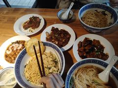 -沪西老弄堂面馆(定西路店)