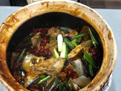 宫保鱼头-长城砂煲田鸡粥