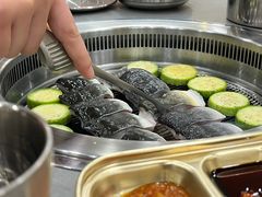 -围炉肉舍•炭烤活鳗•丹东海鲜烤肉(步行街店)