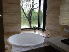 -上海怡沁园度假酒店