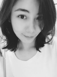 -AKOZO Beauty Salon
