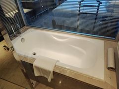 -上海龙之梦万丽酒店