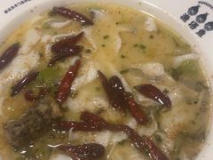 -渔语鱼酸菜鱼新川菜(来福士店)