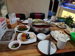 -蒙肥羊·酸汤潮牛·鲜牛肉火锅烤肉自助(岗顶店)