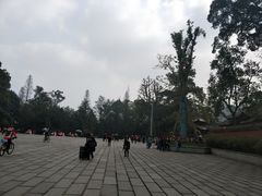 -峨眉山报国寺
