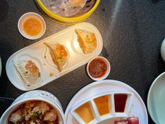 -蝴蝶里·粤菜·点心(滨江龙湖店)