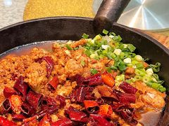 -老码头黑皮肘子锅包肉熏酱水饺(文政街店)