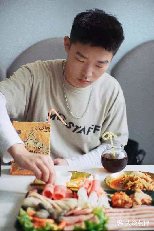 大学城轻轨站下车景苑路大学城熙街1F-16号