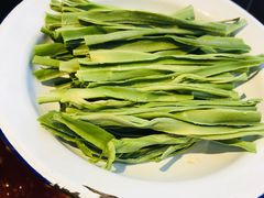 -王婆乔鲜鱼自助火锅(蜀汉路店)