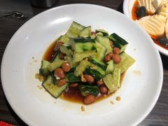 京城拍黄瓜-胖哥俩肉蟹煲(湖滨银泰in77店)
